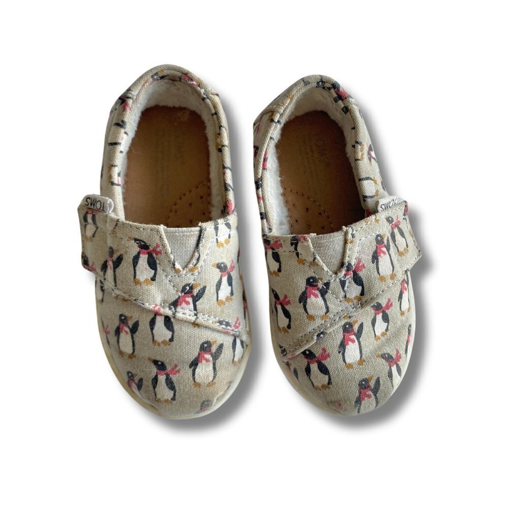 Toms Girl’s Penguin Slip Ons Sherpa Fleece Lined Flats Velcro Toddler Size 5